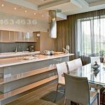Продажа оригинального особняка с выходом на озеро. Романков