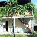 Абхазия. сухум. 2-х этажный дом 180 кв.м. 8 комнат.